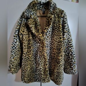 Hot Topic Faux Fur Coat 🐆